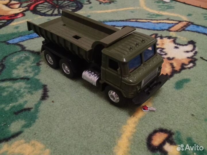 Модель грузовика