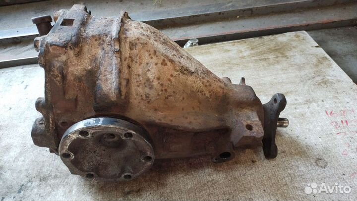 Редуктор заднего моста Mercedes w124 2.88 603 akпп