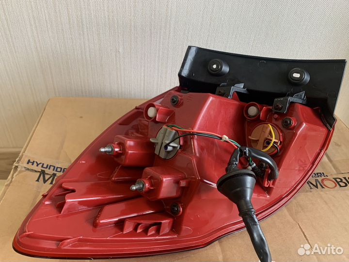 Фонарь задний правый KIA ceed