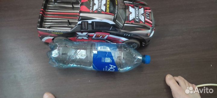 Машина на радиоуправлении для дрифта