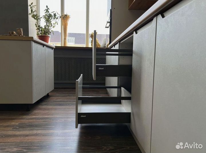 Кухонный гарнитур угловой