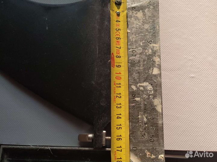 Плавник для виндсерфинга