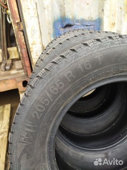 Продам зимние шины 205 65 r16