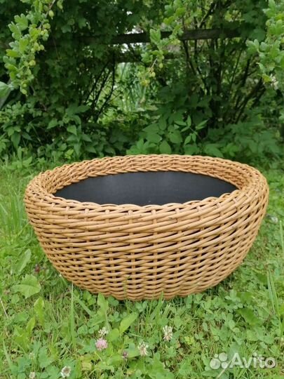 Цветник, кашпо из искусственного ротанга