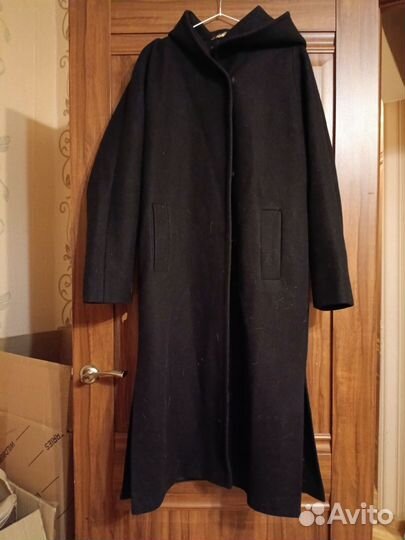 Пальто женское с капюшоном