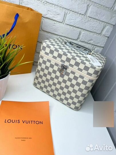 Косметичка Louis Vuitton 2 цвета