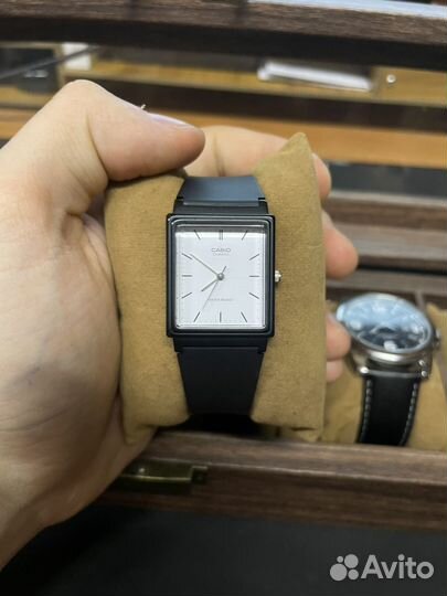 Часы наручные