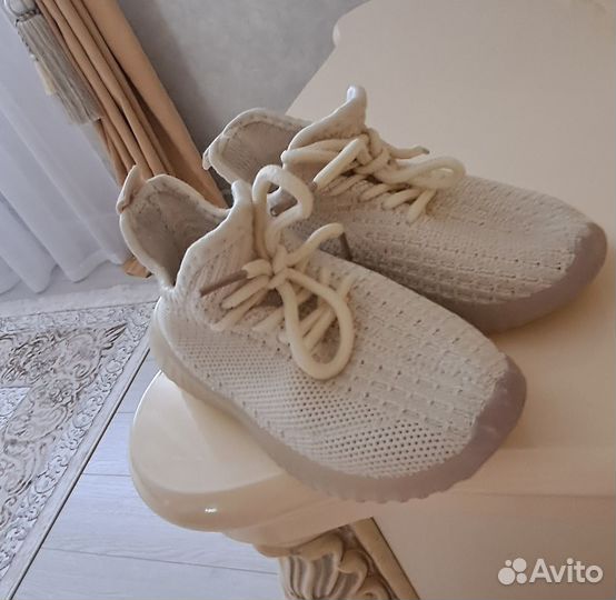 Изики для девочки 22р