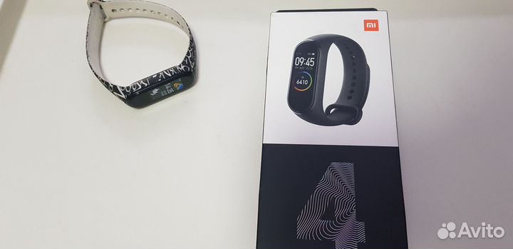 Смарт браслет Xiaomi mi band 4