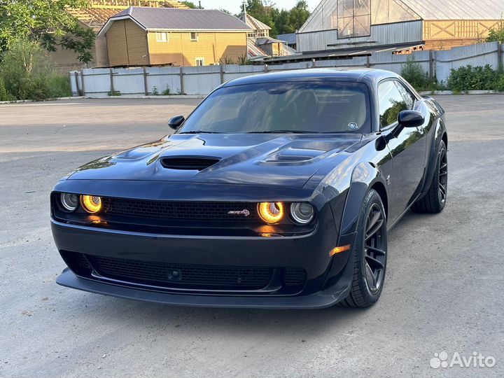 Dodge Challenger 6.4 AT, 2021, 20 000 км