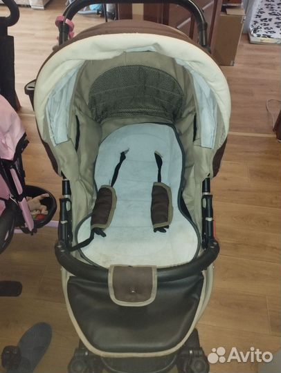 Прогулочная коляска с надувными колесами