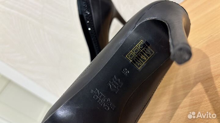 Туфли женские 35 размер черные