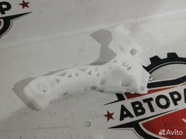 Кронштейн перед бампера mazda 3 bk sedan правый