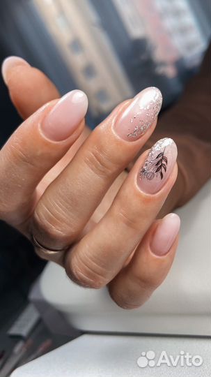 Маникюр с укреплением гелем