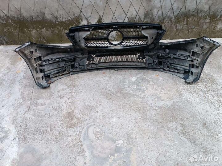Передний бампер