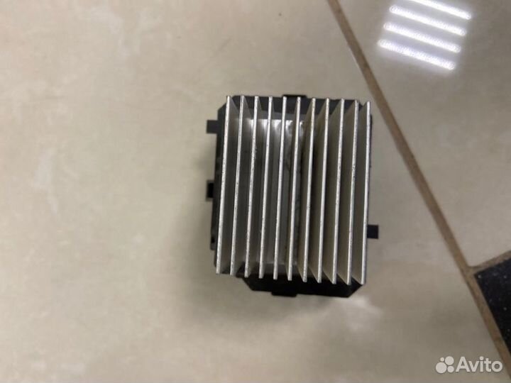 Резистор печки Лада Веста 2180 21129 2018