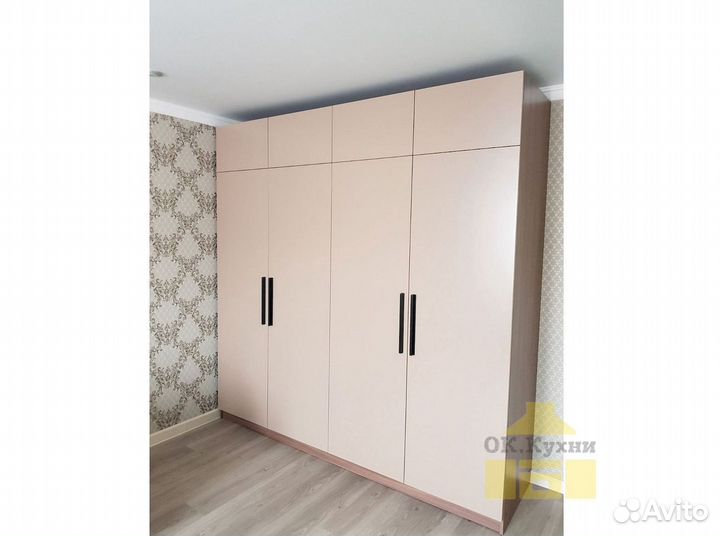 Шкаф в детскую