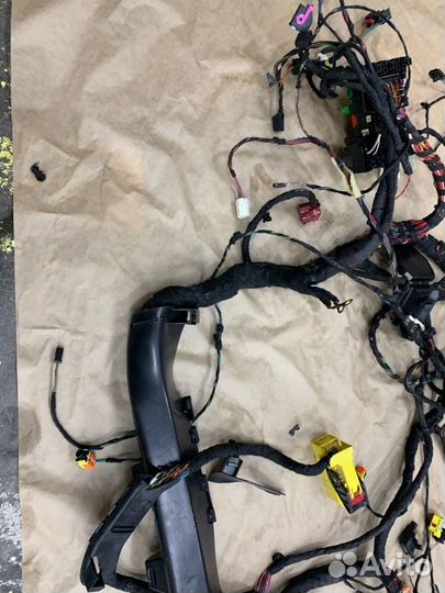 Жгут проводов салона с блоком предохранителя Skoda