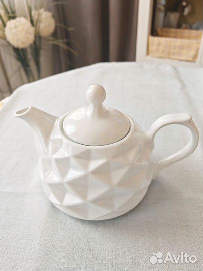 Чайник заварочный фарфоровый, 1л