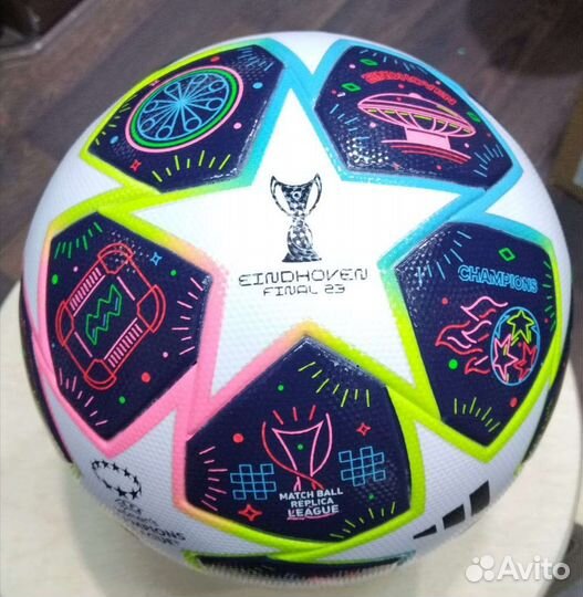 Футбольный мяч adidas eindhoven 23