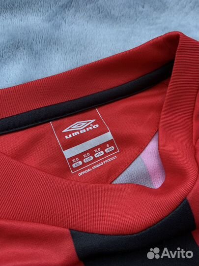 Лонгслив umbro