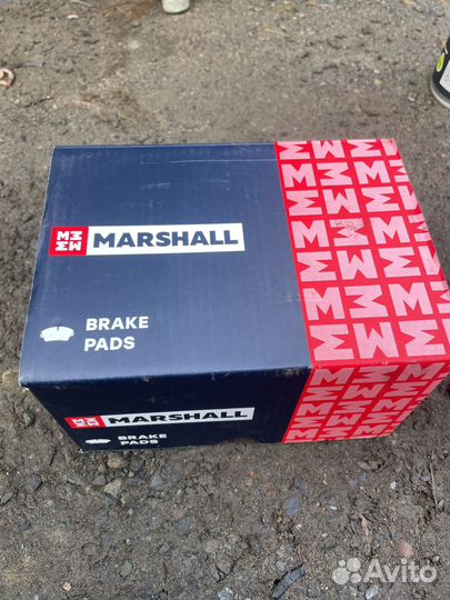 Тормозные колодки передние