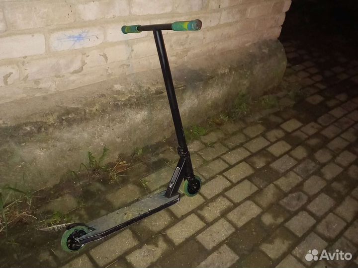 Трюковой самокат tech team