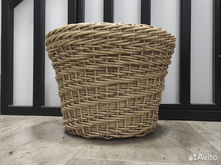 Кашпо для цветов