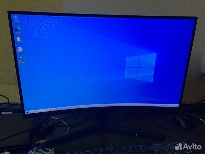 Игровой монитор Samsung Odyssey 27/240Гц