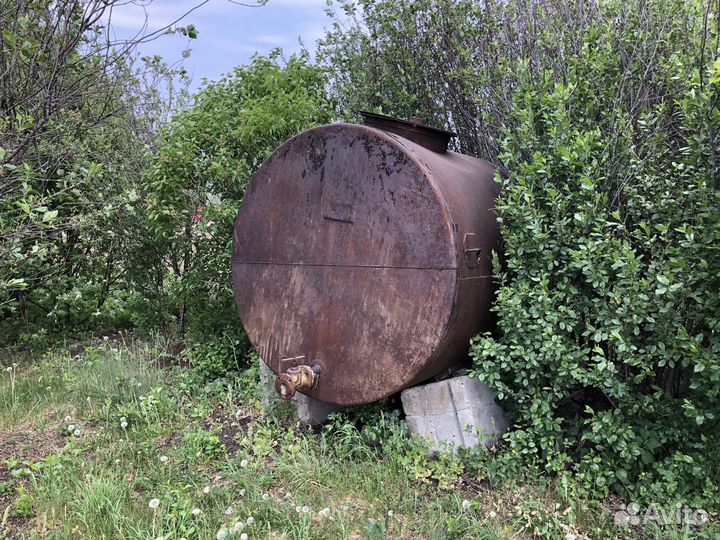 Емкость для воды металлическая на 5 кубов