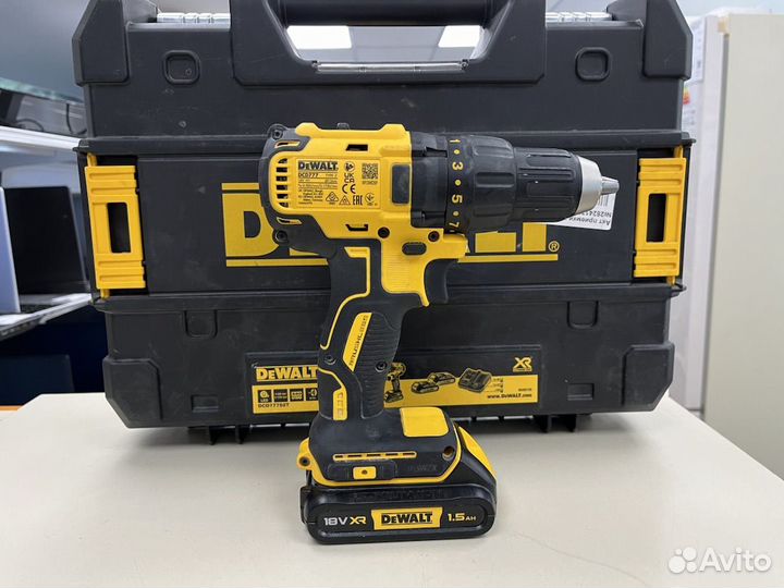 Шуруповёрт Dewalt DCD777 (влш)