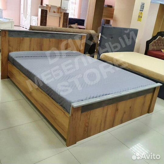 Кровать двуспальная
