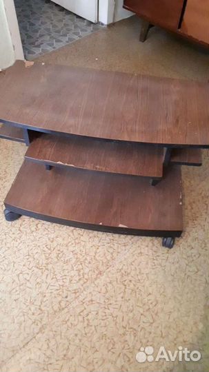 Столик под телевизор