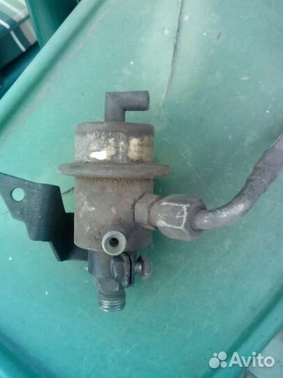 Регулятор для ауди 100 2.3 Е