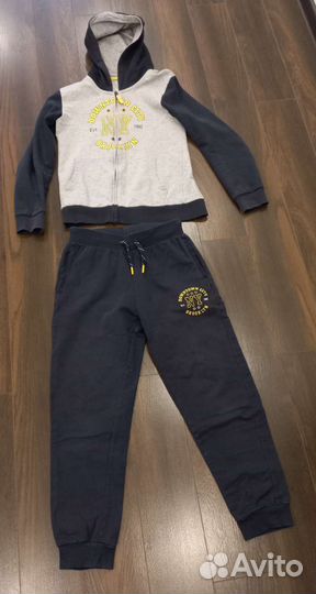 Спортивный костюм