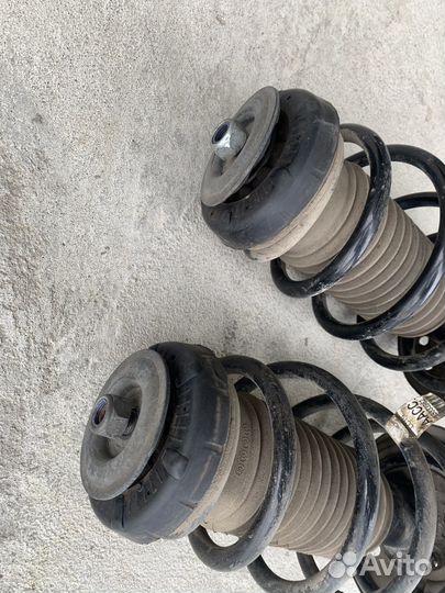 Стойка передняя (амортизатор) Chevrolet Cruze