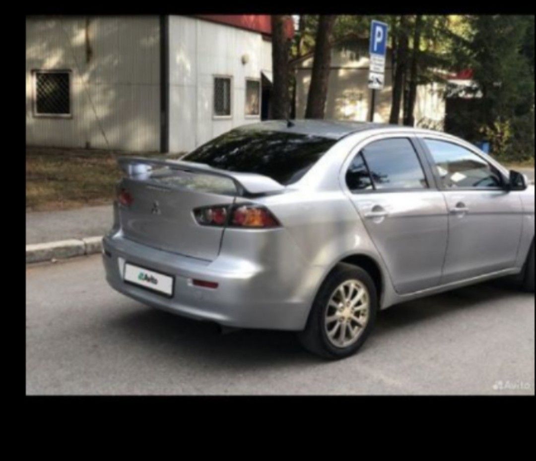 Mitsubishi Lancer: фото владельца