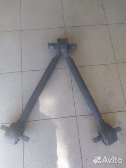 Тяга v образная Mercedes Actros