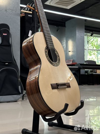 Kremona Soloist R63S Классическая гитара