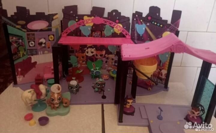 Littlest pet shop