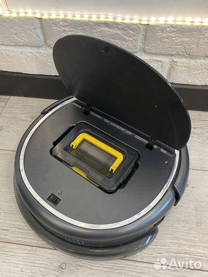 Робот пылесос