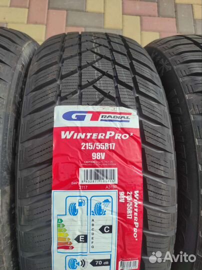 GT Radial WinterPro2 215/55 R17