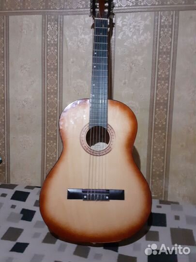 Класическая гитара