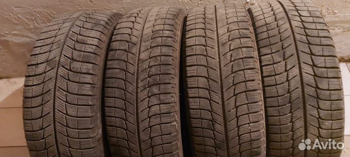 Michelin Latitude X-Ice 2 205/55 R16 94H