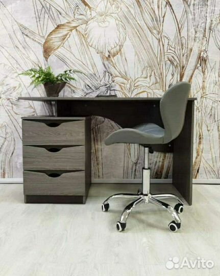 Письменный стол лючия 33.23 новый с фабрики