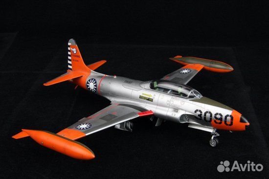 Сборная модель самолета Great Wall S4805