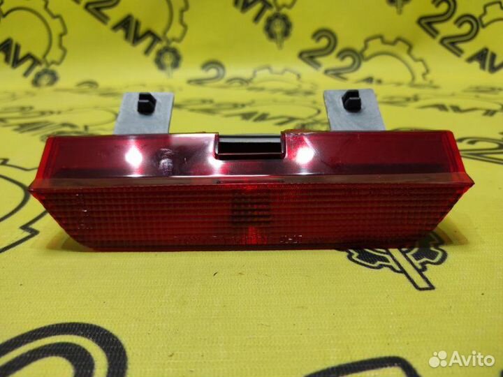 Салонный стоп сигнал Toyota Rav4 ACA21 1azfse