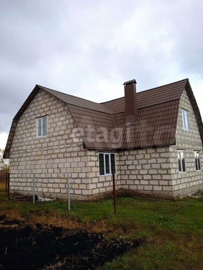 Дом 266,3 м² на участке 12 сот.