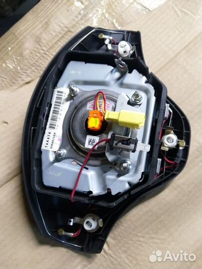 Подушка безопасности в руль Mitsubishi L200 IV