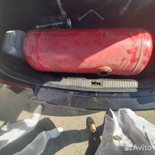 Газовый баллон для автомобиля